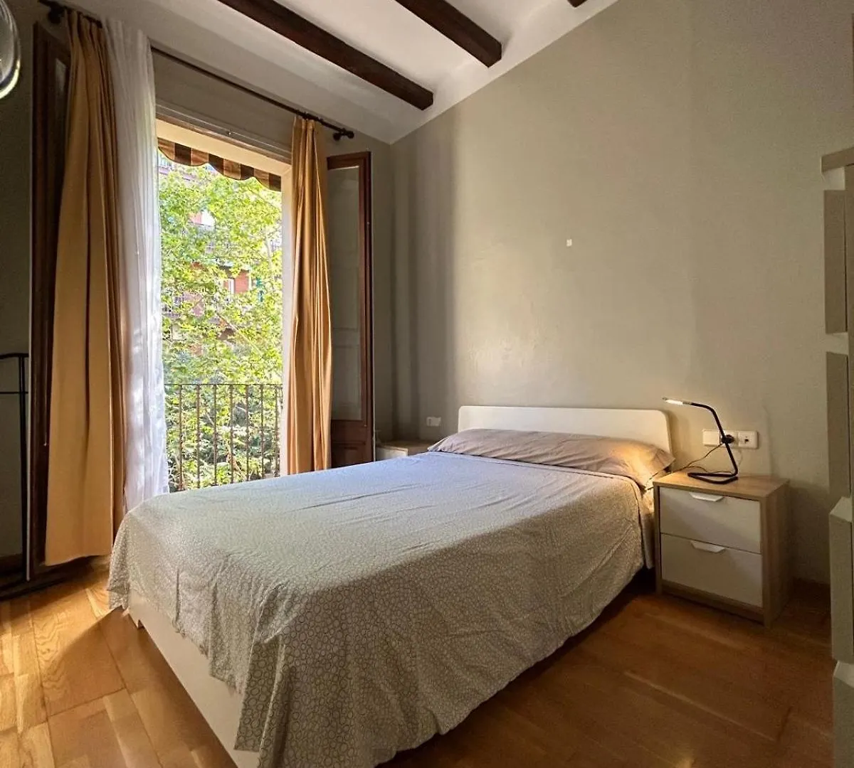 Piso Rustico Centrico Apartment Barcelona